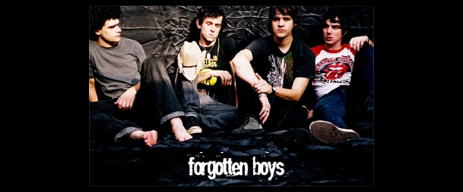 Show com a banda Forgotten Boys