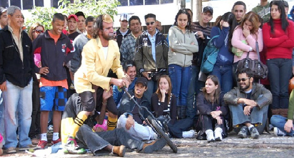 Teatro de Rua é a atração do Convite ao Teatro