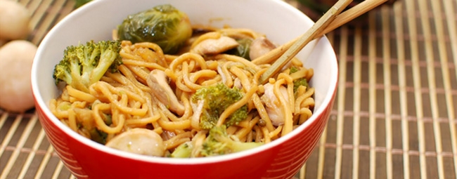 BENEFICENTE: Yakissoba do nippakuji