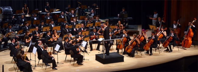 MÚSICA: Orquestra Filarmônica Cesumar