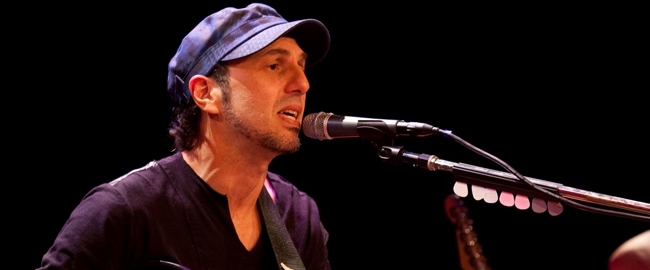 SHOW: Zeca Baleiro