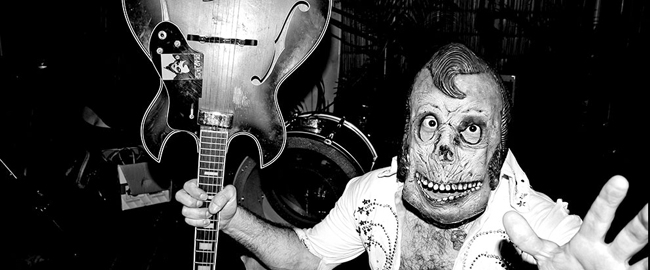 SHOW: Holandês 'Dead Elvis & His Onemangrave '