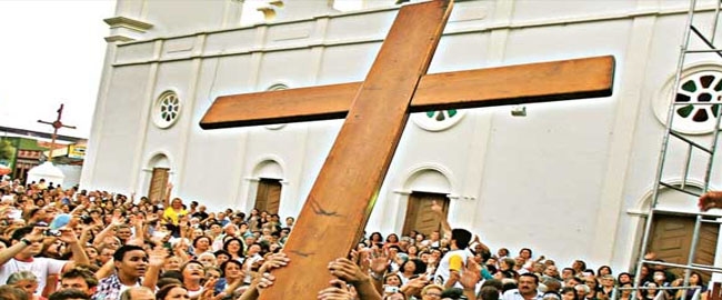 RECEPÇÃO: Chegada da Cruz Peregrina