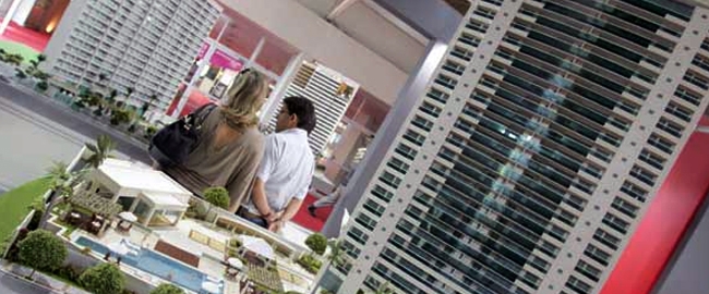 MERCADO: 16ª Feira de Imóveis e Exposindico Maringá 2013.