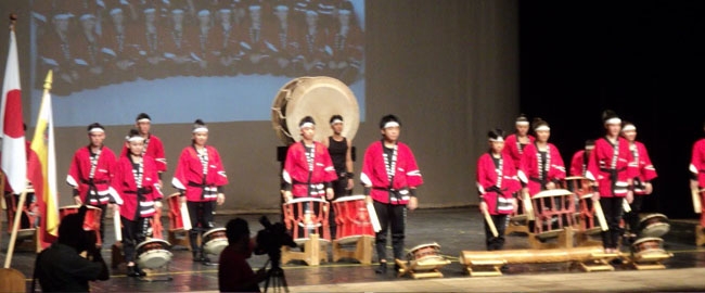 DANÇA: Grupo de Taiko Wakadaiko