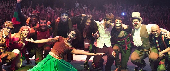 SHOW: Banda Teatro Mágico.