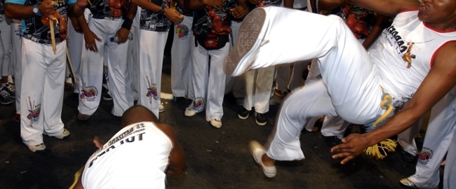 CONVITE À DANÇA: "Danças Afro-Brasileiras".