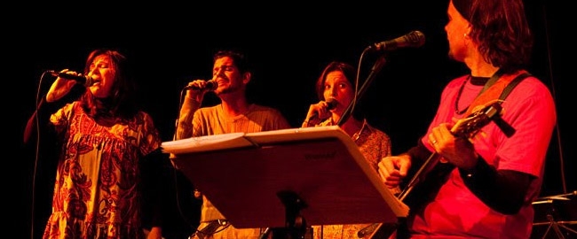 MÚSICA: Ao Tom de Vinícius.