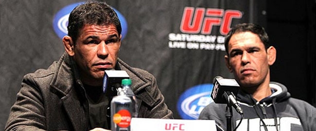 Coletiva de Imprensa: Lutadores Minotauro e Minotouro.