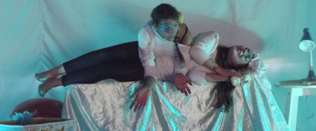 CONVITE AO TEATRO: ''Uma nuvem de histórias''.