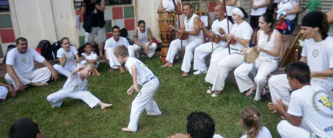 CULTURA: Festival de Capoeira e Mostra Cultural Afro-Brasileira.