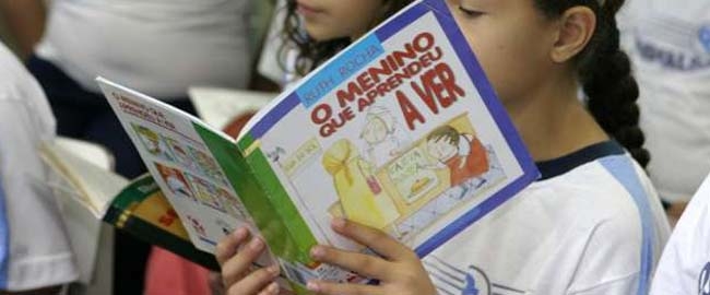 ESPETÁCULO: Contação de Histórias.