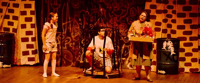 CONVITE AO TEATRO: João e Maria Assim e Assado.