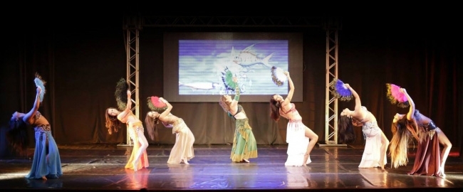 DANÇA: A Menina e o Portal