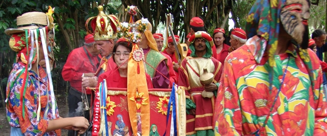 RELIGIÃO: Chegada da Folia de Reis