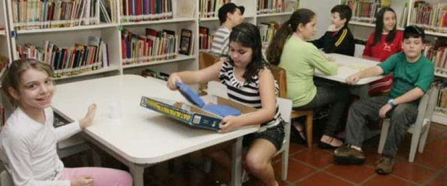 CLUBINHO DA LEITURA: ''A Rainha das Cores"