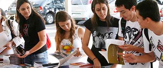 UEM: Semana do Livro