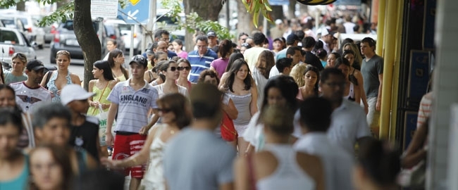COMÉRCIO: Maringá Liquida 2016