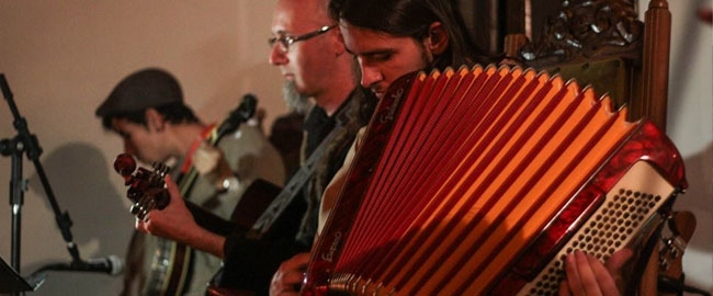ESPETÁCULO MUSICAL: Gaiteiros de Lume (Curitiba)