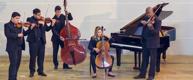 MÚSICA: Grupo Quinteto de Cordas de Maringá