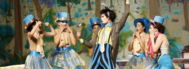 CONVITE À DANÇA: “A Fantástica Fábrica de Natal” - Ballet Nara Dutra