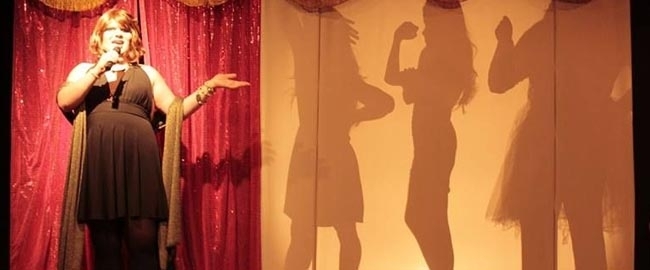 ESPETÁCULO: "A Valsa das Rainhas"