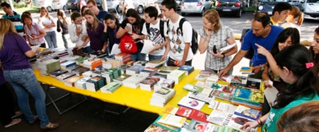 UEM: Semana do Livro