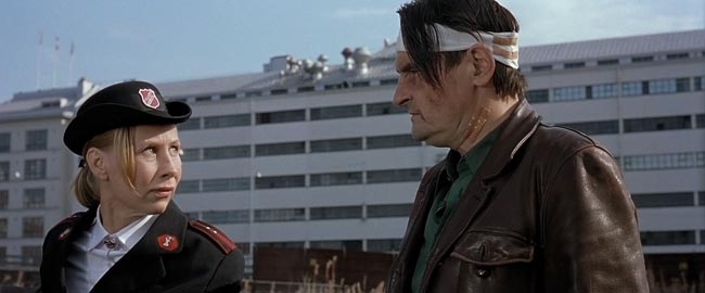 CONVITE AO CINEMA: "O Homem Sem Passado"