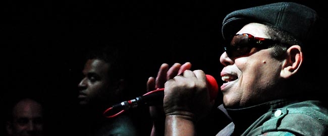 SHOW: Di Melo