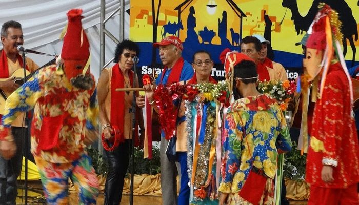 RELIGIÃO: Folia de Reis