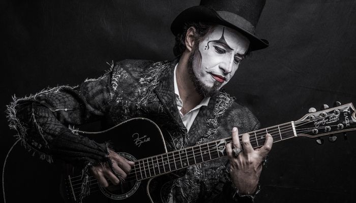 MÚSICA: O Teatro Mágico - Voz e Violão