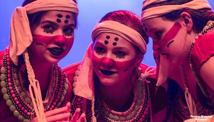 LANÇAMENTO COLETÂNEA:"Para Cantar o Teatro" - Larissa Marega