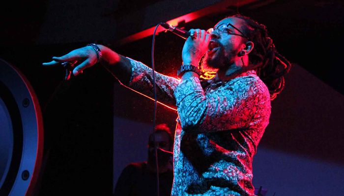 SHOW: RAEL e Planta & Raiz em Maringá