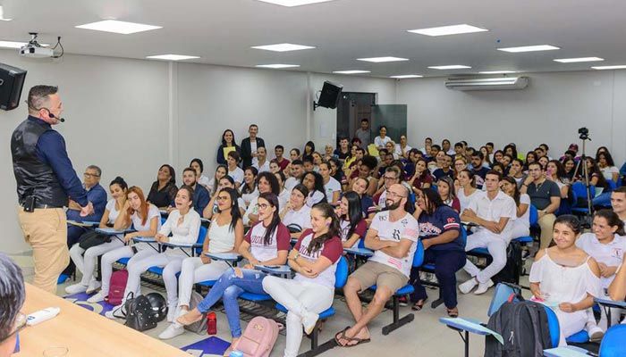 PALESTRA: O poder mágico da sua equipe