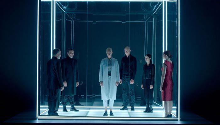 SUSPENSO: Interruption