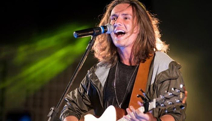 SHOW ONLINE: Vitor Kley