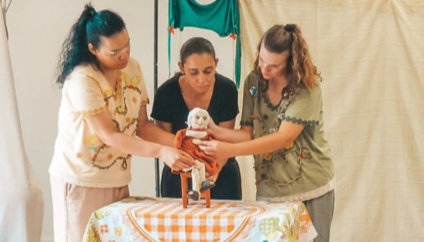 Convite ao Teatro: Do Quintal da Minha Vó