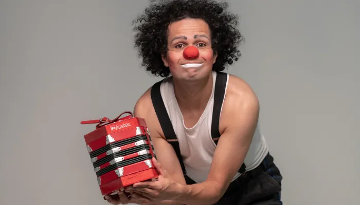 Convite ao Teatro: In Concertina