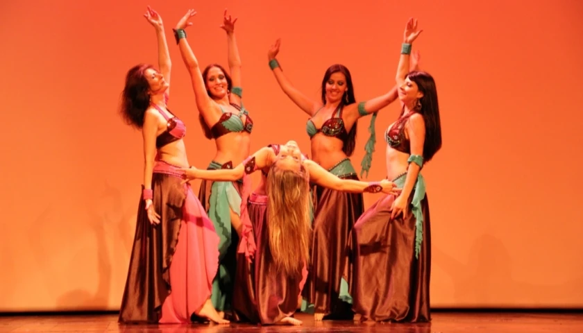 Espetáculo de Dança do Ventre em Maringá Espetáculo de Dança do Ventre em Maringá