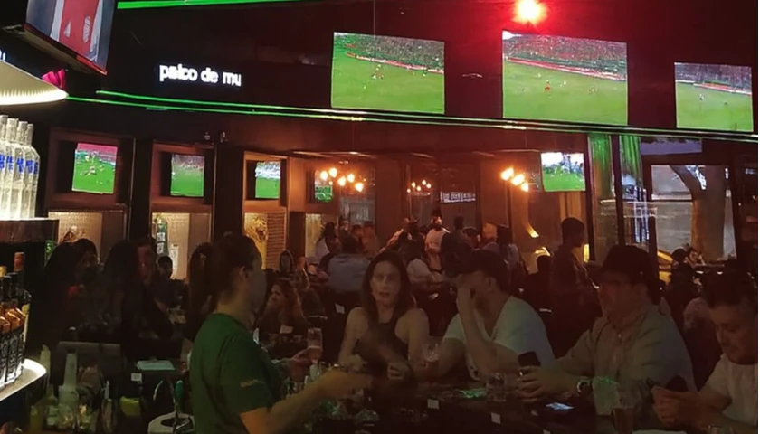 Ferroviária x Maringá no Cathedral Sports Bar