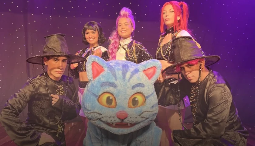 Guerreiras do K-Pop: Uma Adaptação no Teatro