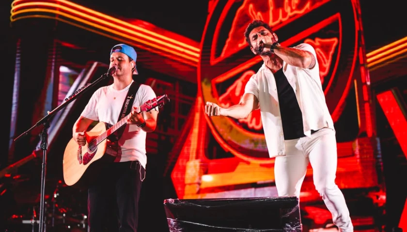 Israel & Rodolffo em Matinhos