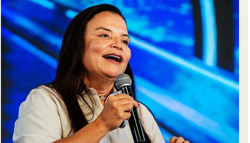 Palestra com Andrea Vermont em Maringá
