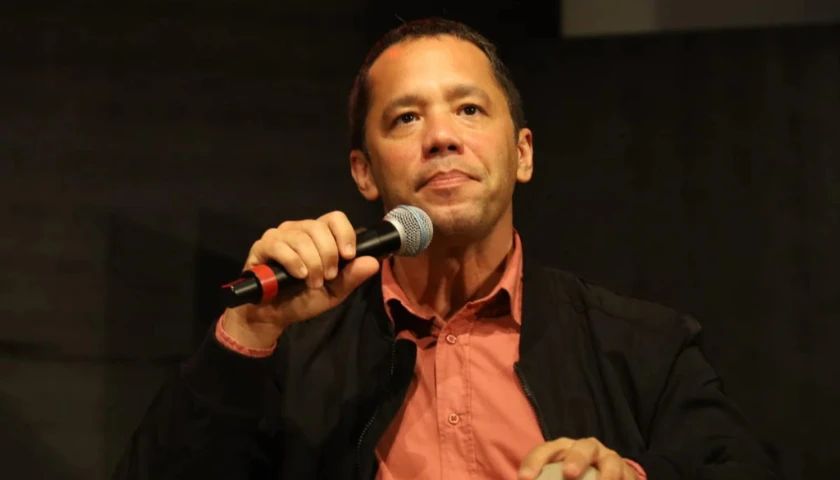 Palestra com Itamar Vieira Junior em Maringá