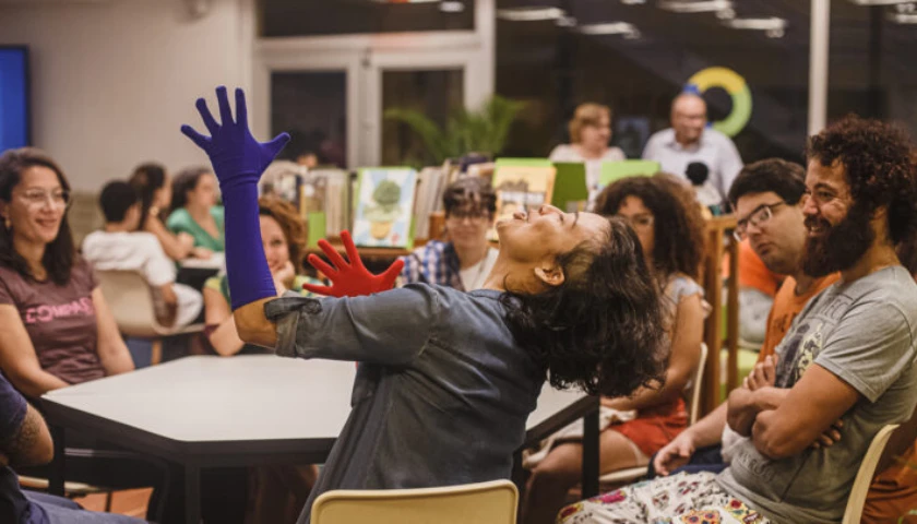 Pensamento Giratório: Uma Biblioteca de Dança?...