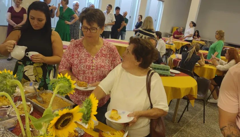 Porco no Tacho da Igreja Luterana de Maringá