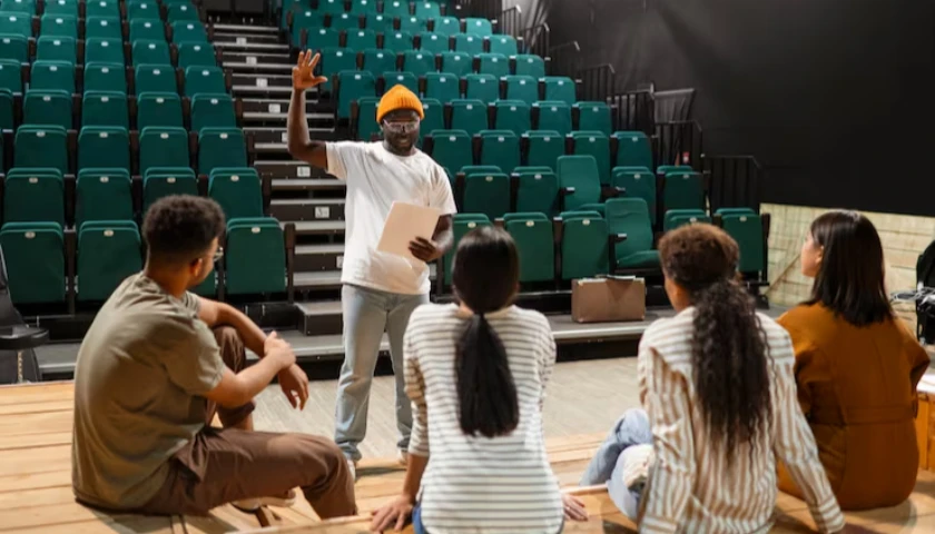 Projeto “Teatro em Movimento” em Maringá