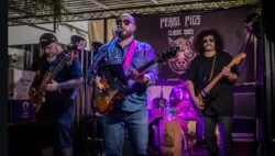 Classic Rock Legends - Pearl Pigs + Drago Acústico