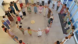 Dança Circular: Celebrando a Vida - Semana da Pessoa Idosa