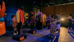 Exposição: “Onde as mãos não tocam” em Maringá